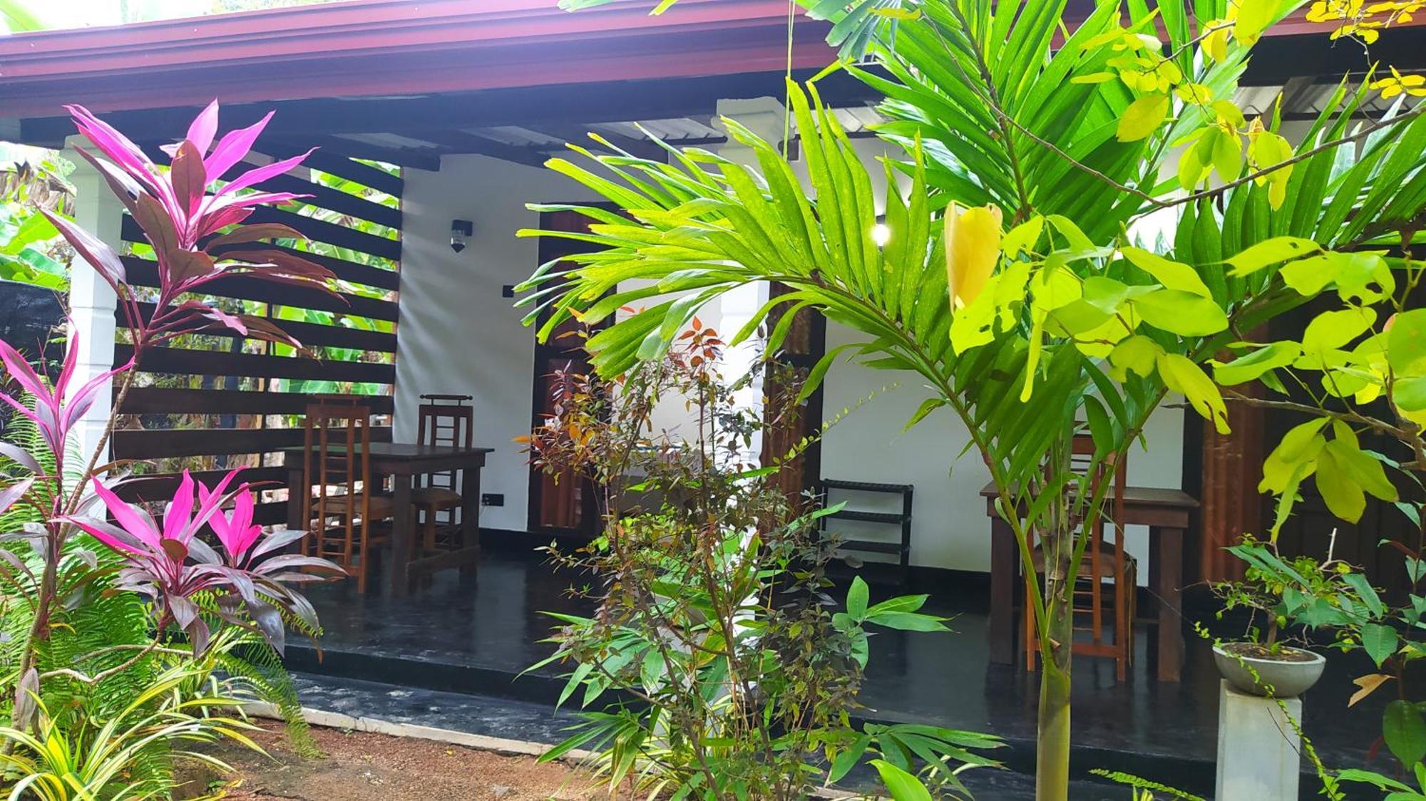 Yashi'S Place Sigiriya Buitenkant foto